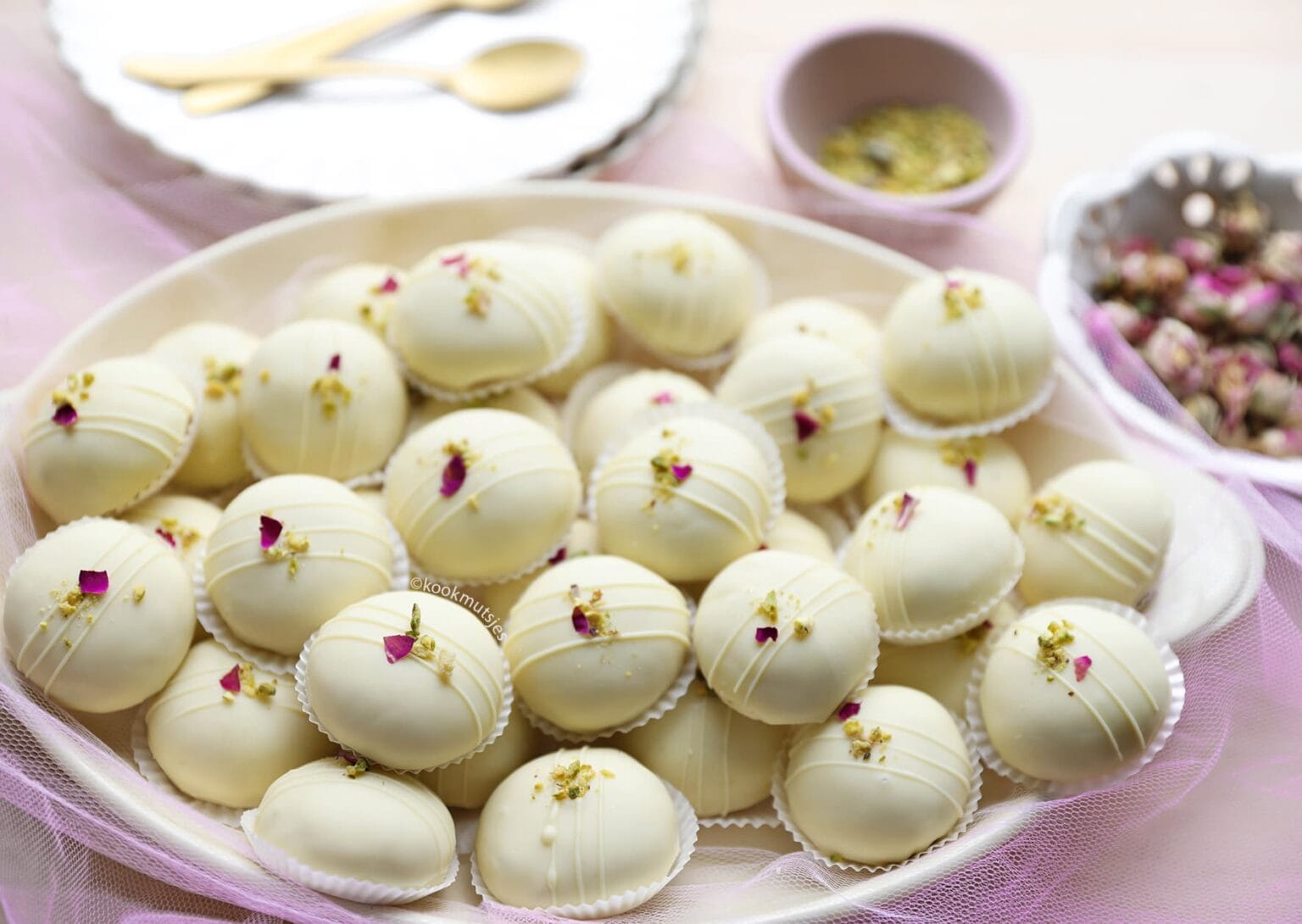 Pistache Ma Zenakoekjes Met Witte Chocolade Kookmutsjes