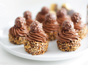 Ferrero Rocher Cupcakes (video)