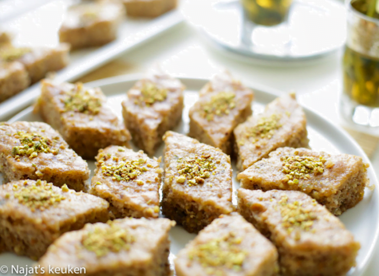 Baklava cake