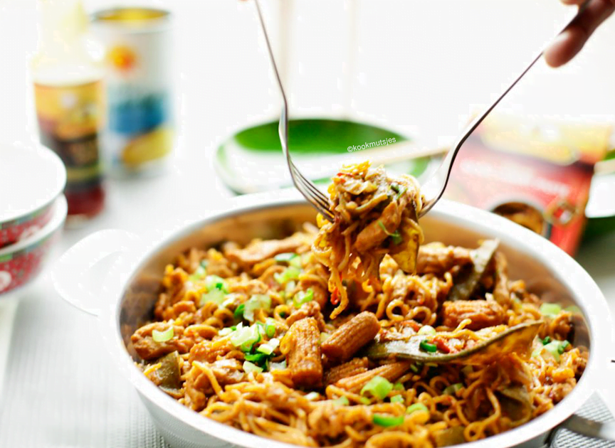 Curry noodles met kip