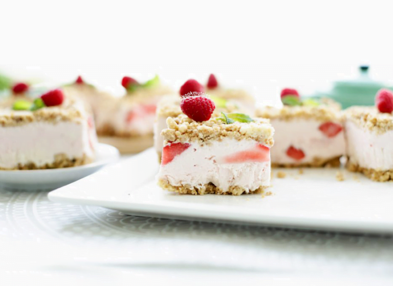 Aardbeien kruimel dessert