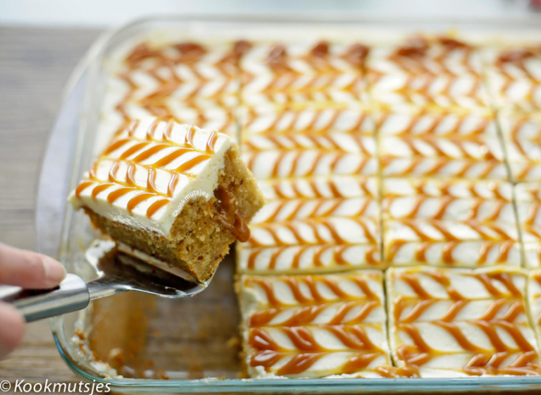 Pompoen poke cake met karamel