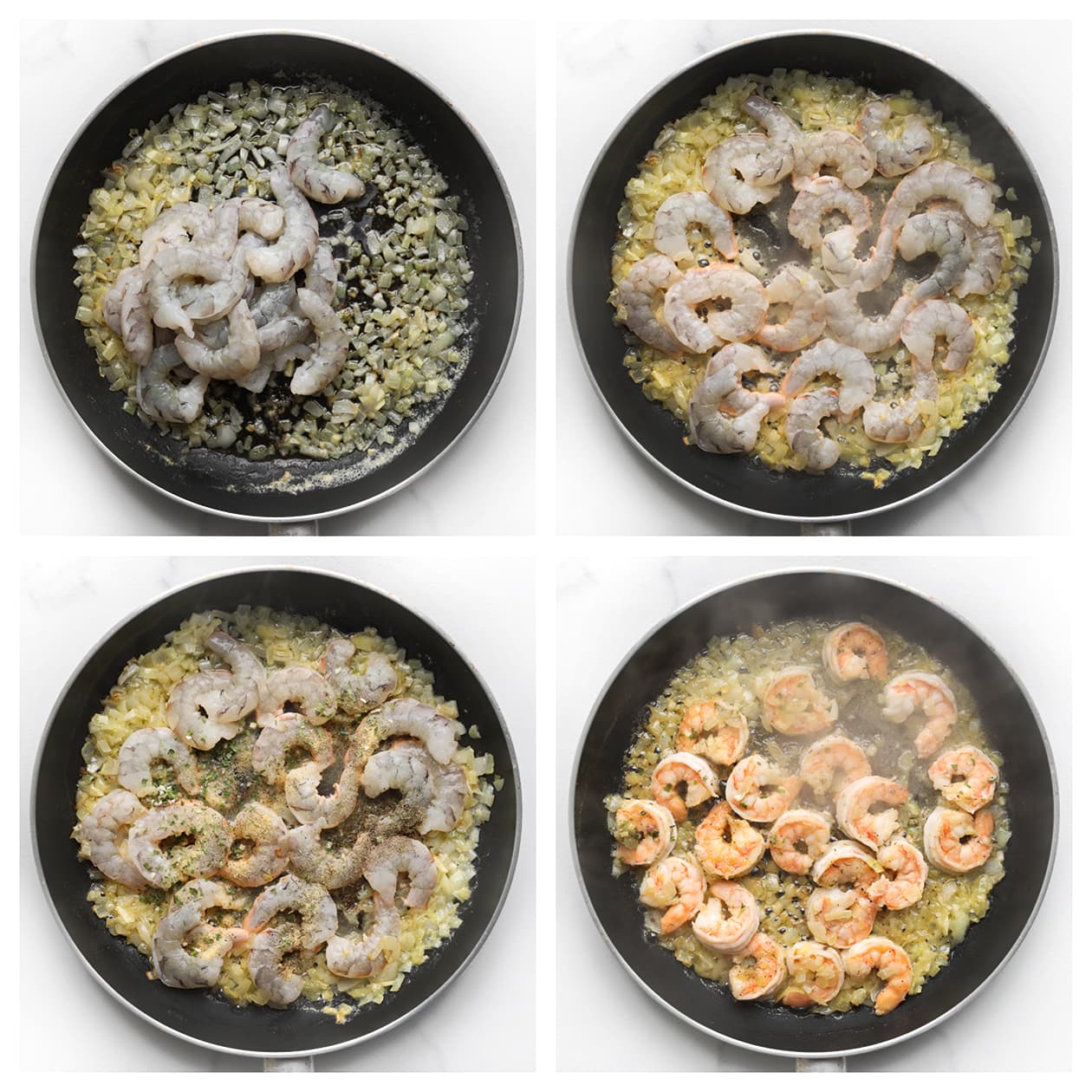 Garnalen bakken samen met de ui, kruiden en knoflook voor de pasta Alfredo