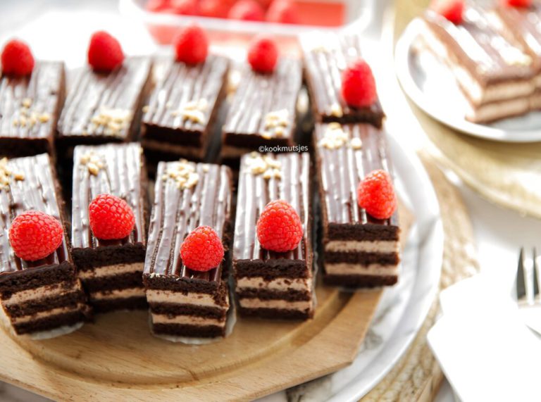 Romige chocolade gebakjes