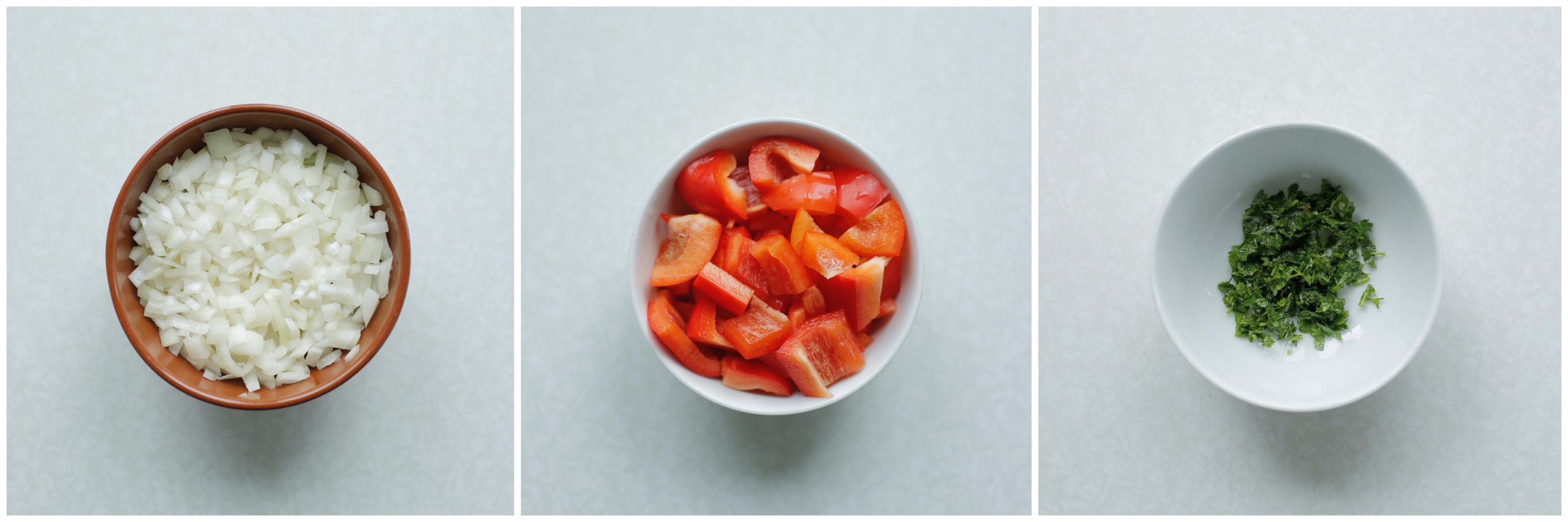 Gele ui, rode paprika en peterselie