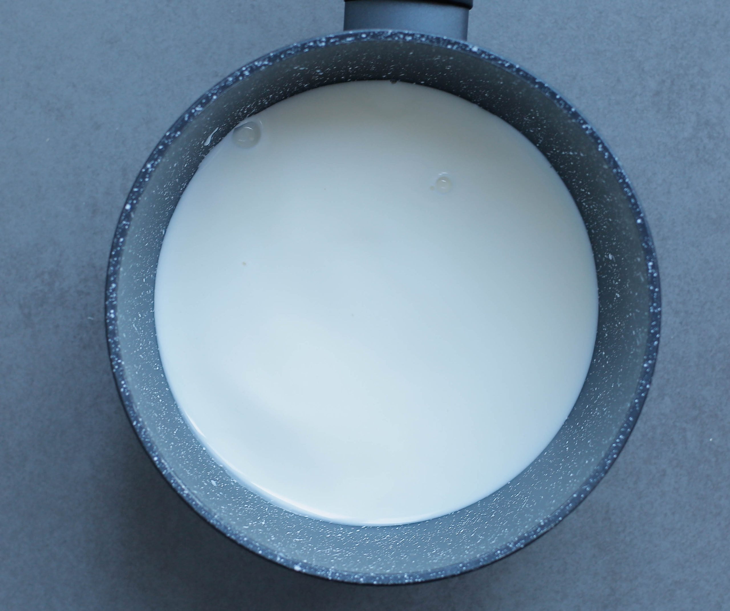 Melkmengsel maken met suiker