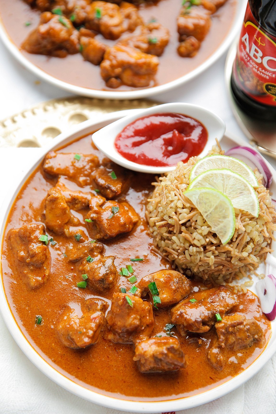 Kippendijen in pindasaus eidresultaat