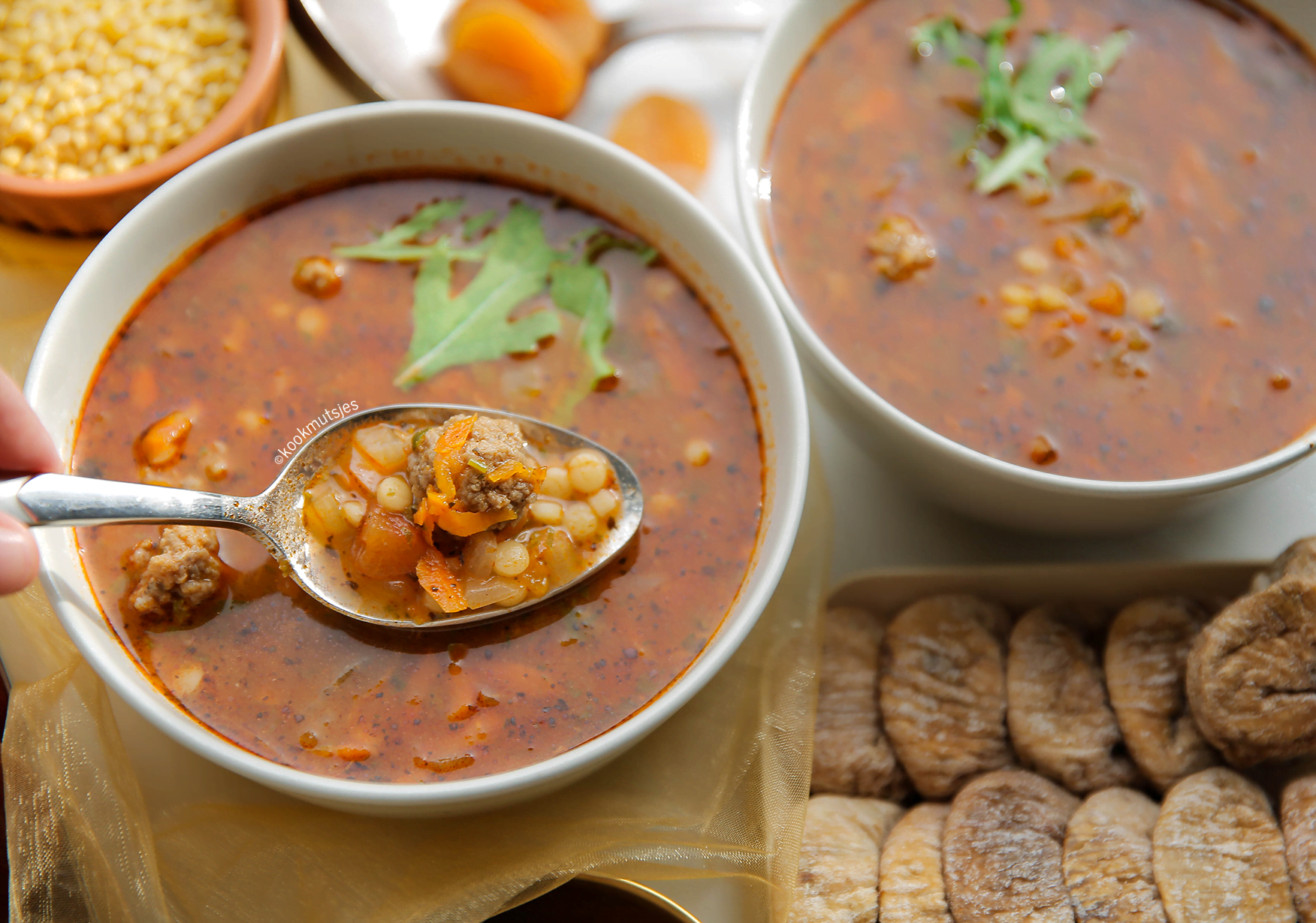 Soep met parelcouscous en gehaktballen Kookmutsjes