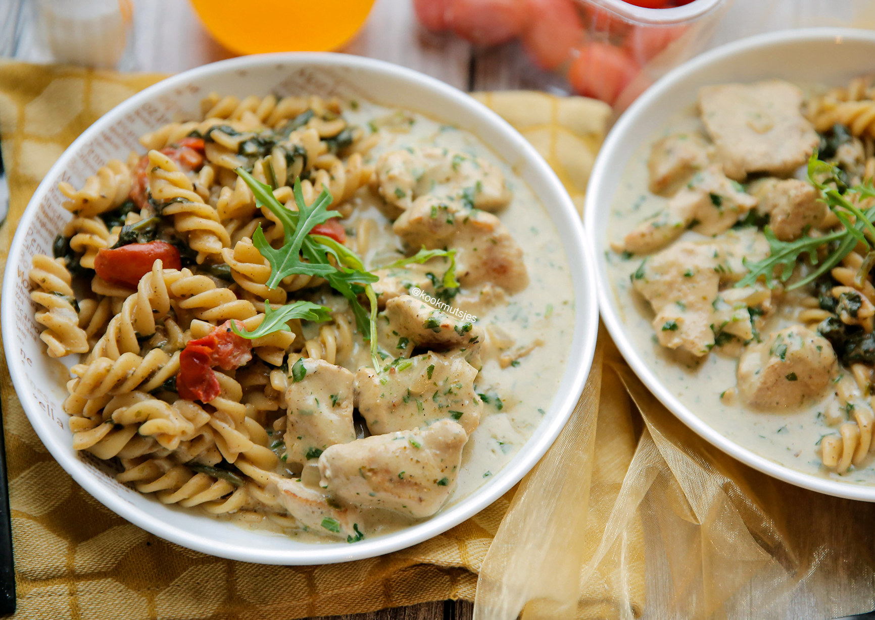 Fusilli met kip in saus Kookmutsjes