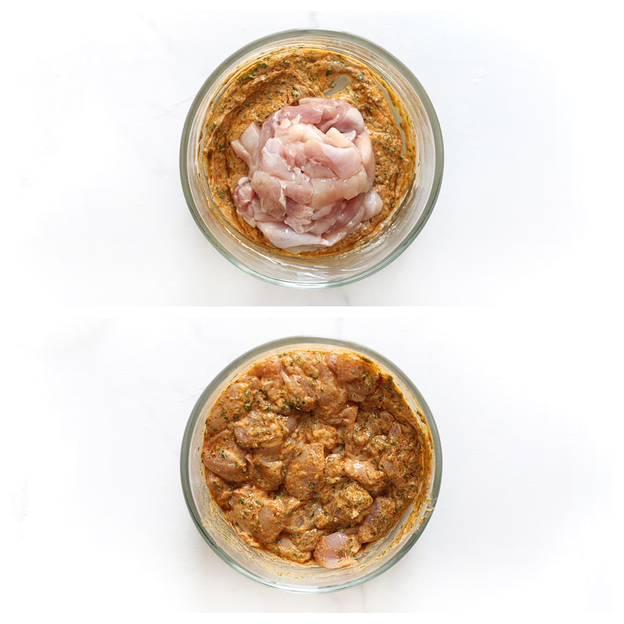 Kip mengen door de marinade