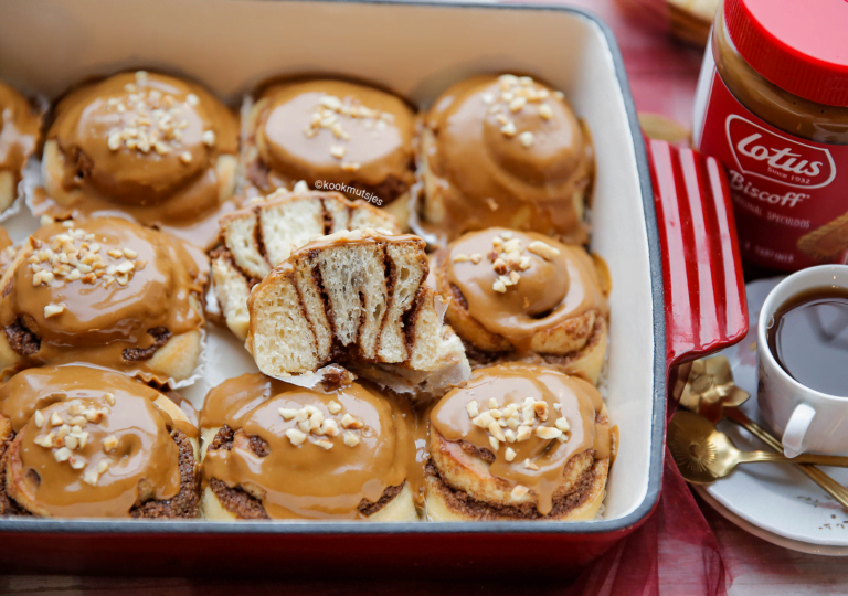 Speculaas rolls