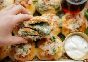 Kaas-spinaziebroodjes Kookmutsjes