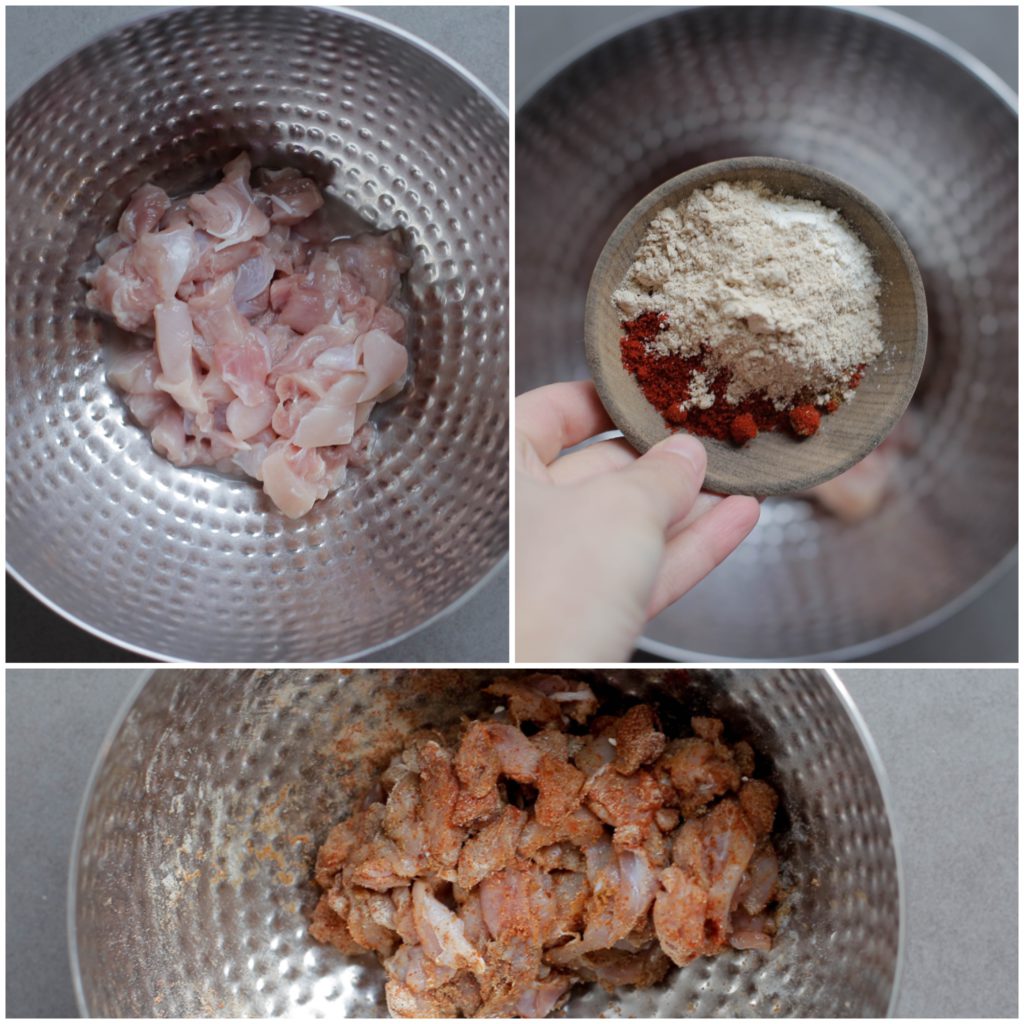 Snijd de kippendijen klein en doe deze in een diepe kom. Voeg de komijn, knoflookpoeder, uienpoeder, paprikapoeder, ras el kouzina, zwarte peper en het zout toe. Meng goed.