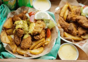 Friet met krokante kip Kookmutsjes