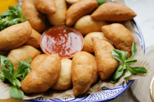 Deeghapjes met tonijn