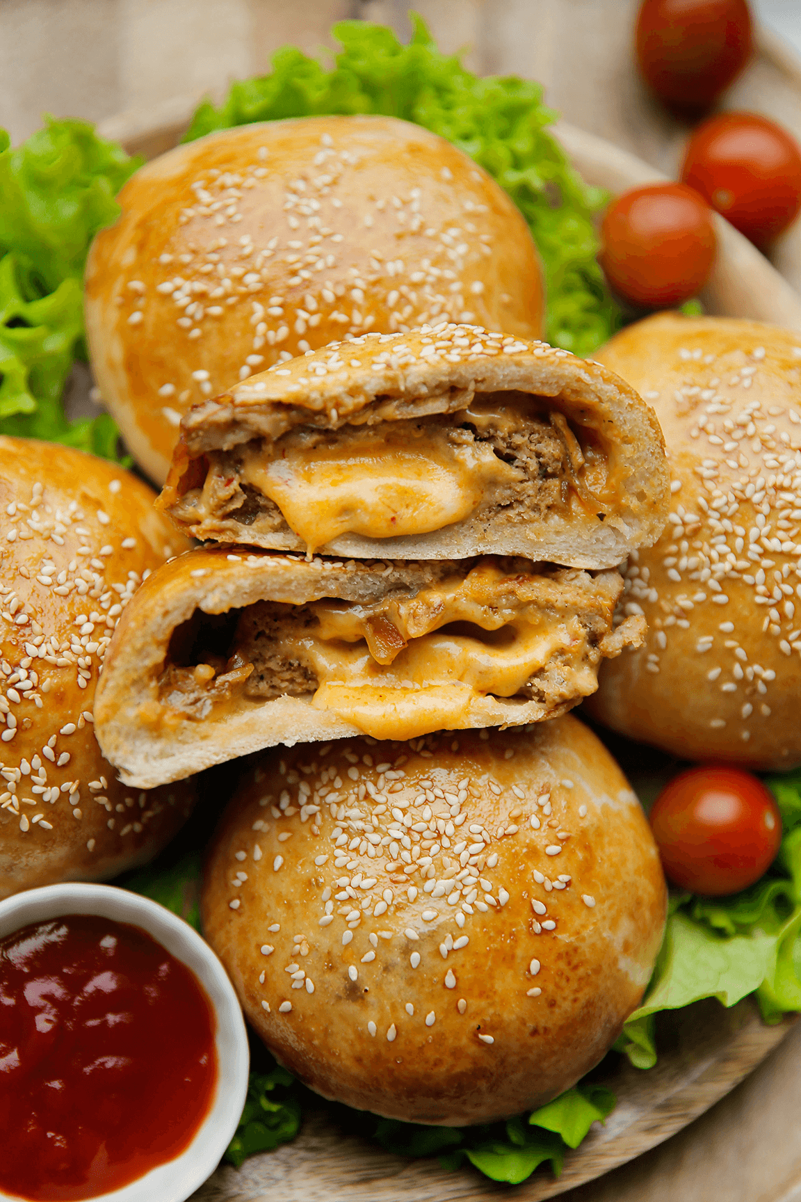 Gehaktburger met brood eindresultaat