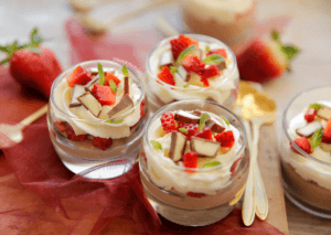 Kinder dessert in glas Kookmutsjes