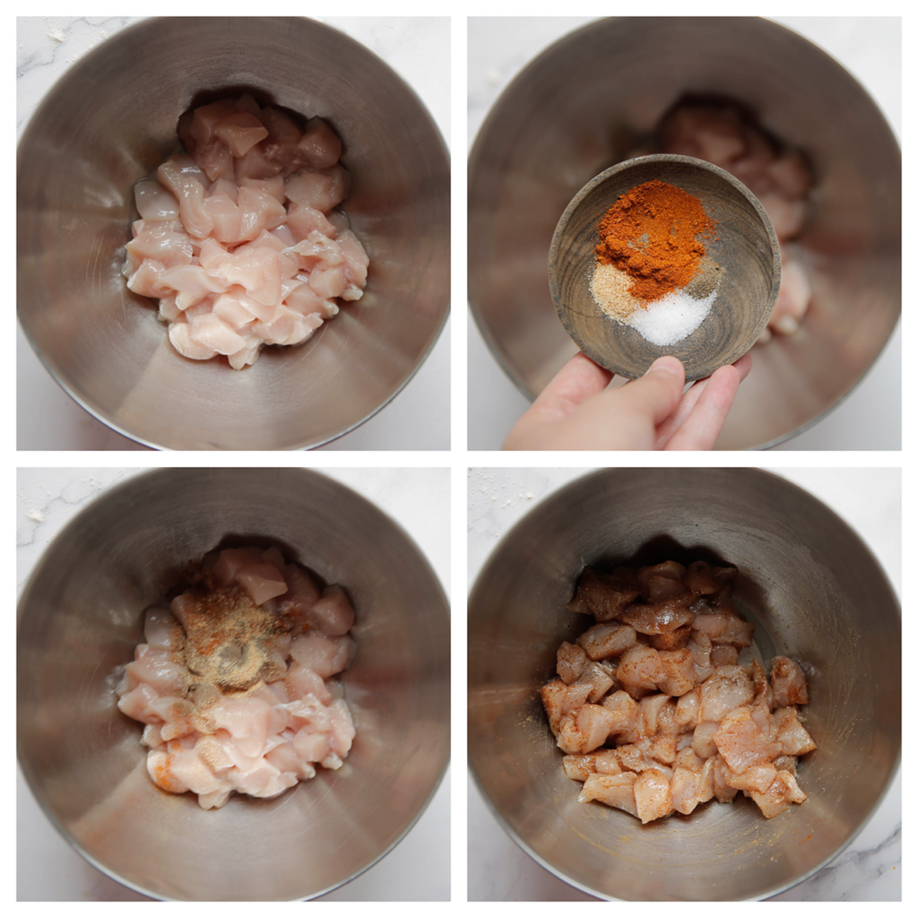 Snijd de kippendijen klein en doe deze in een diepe kom.Voeg het zout, paprikapoeder, knoflookpoeder, uienpoeder, de cayennepeper en olijfolie toe. Meng goed.