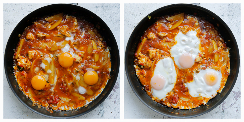 Breek de eieren boven het tomatenmengsel en kook, afgedekt, 5 minuten.