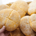 Griesmeelbroodjes Kookmutsjes