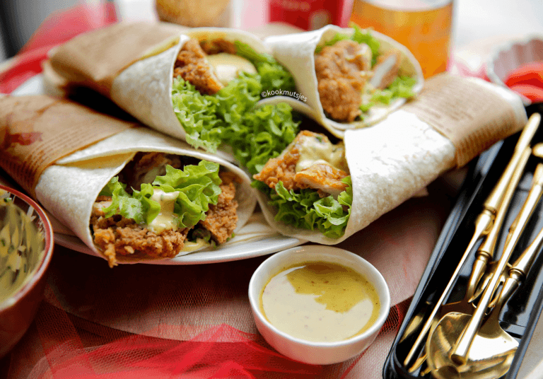 Krokante kipwraps met honingmosterdsaus