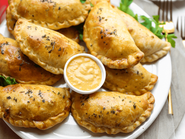 Pasteitjes gevuld met tonijn