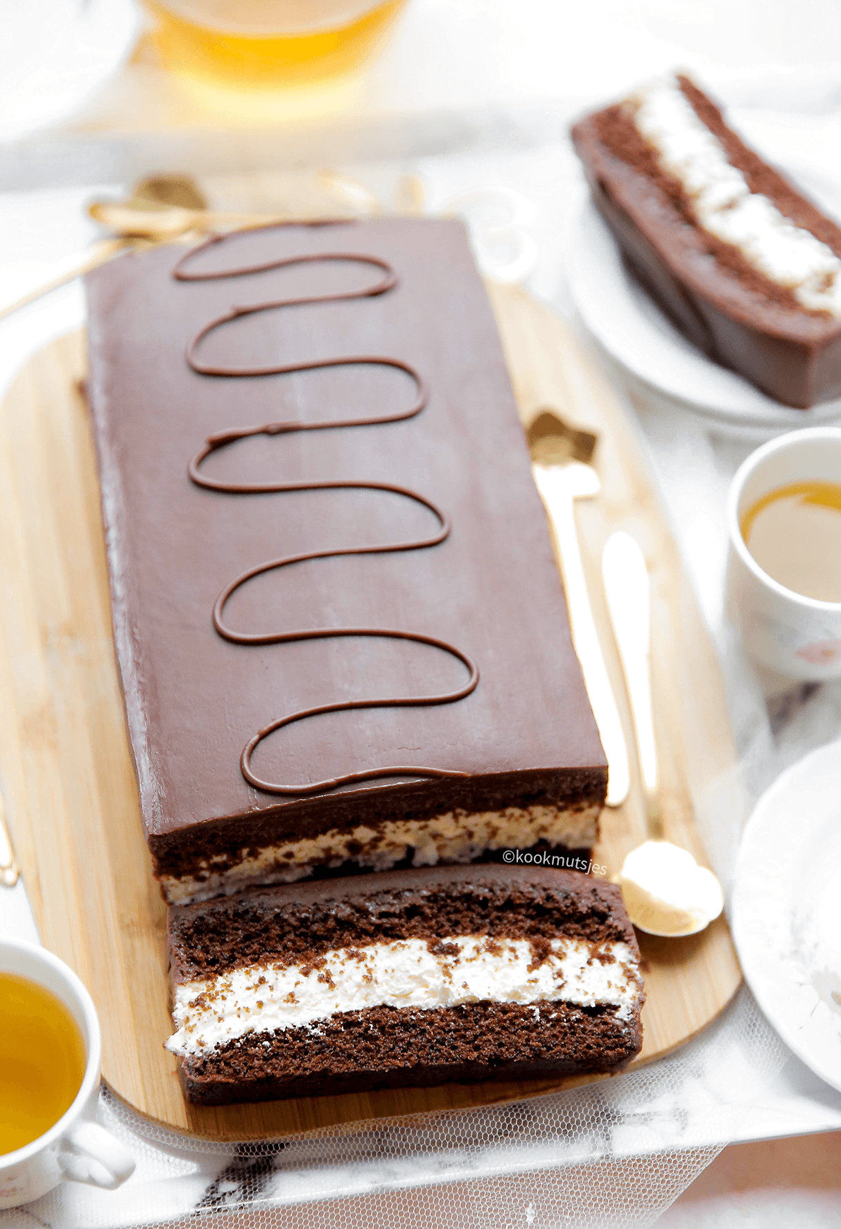 Gevulde chocoladecake eindresultaat Kookmutsjes