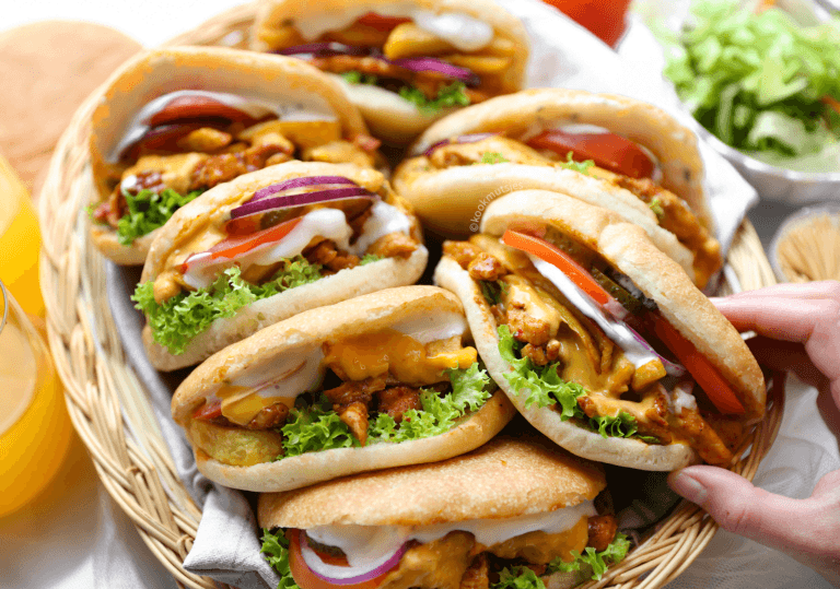 Broodjes met pittige kip