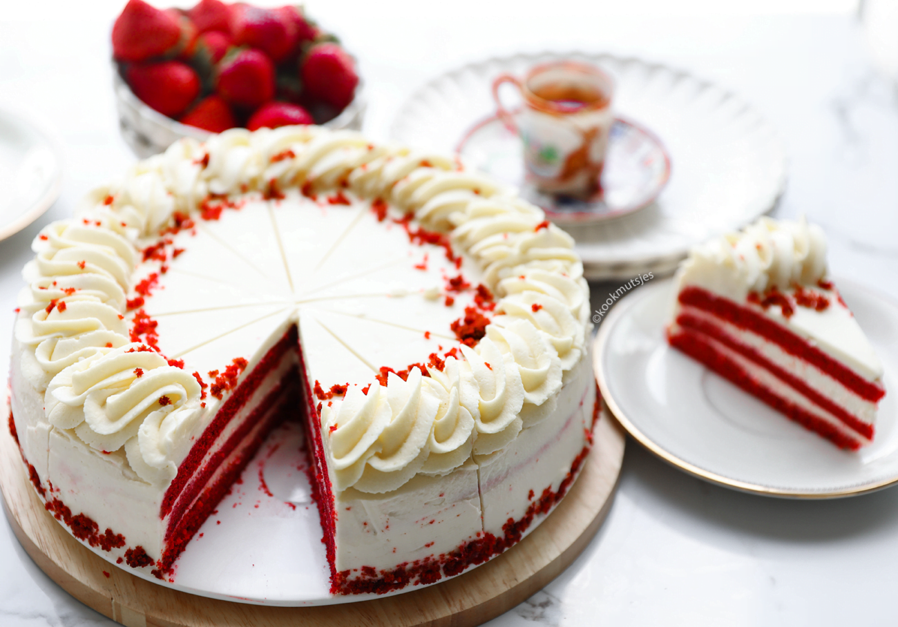 Red velvet cake (no bake)