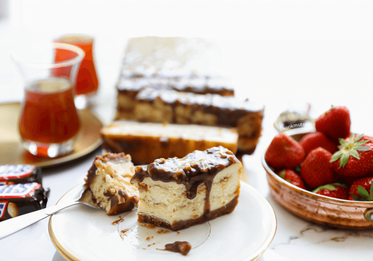 Snickers Cheesecake Dessert