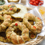 Pesto vlechtbroodjes Kookmutsjes