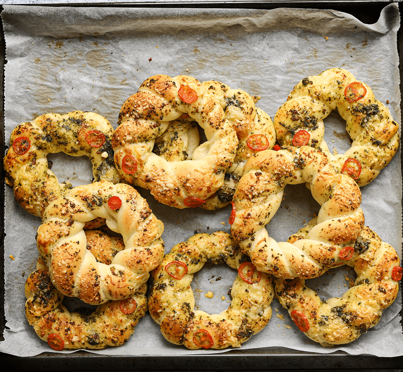 Vlechtbroodjes bakken in de oven