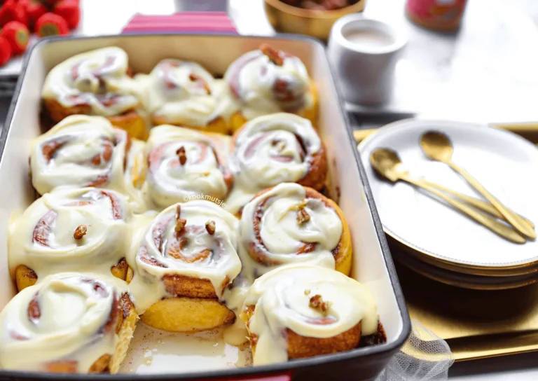 Zachte Cinnamon Rolls met Romige Topping