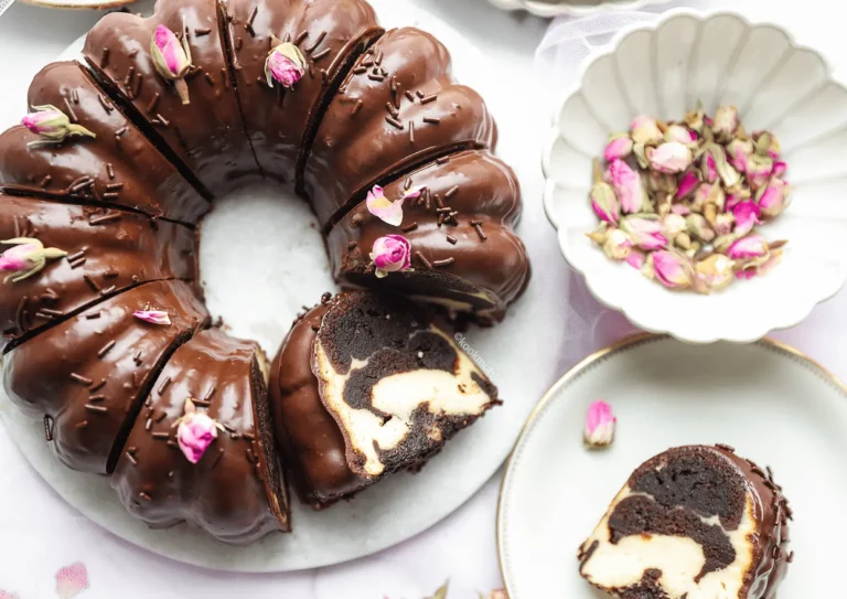 Smeuïge Chocoladecake met Cheesecake