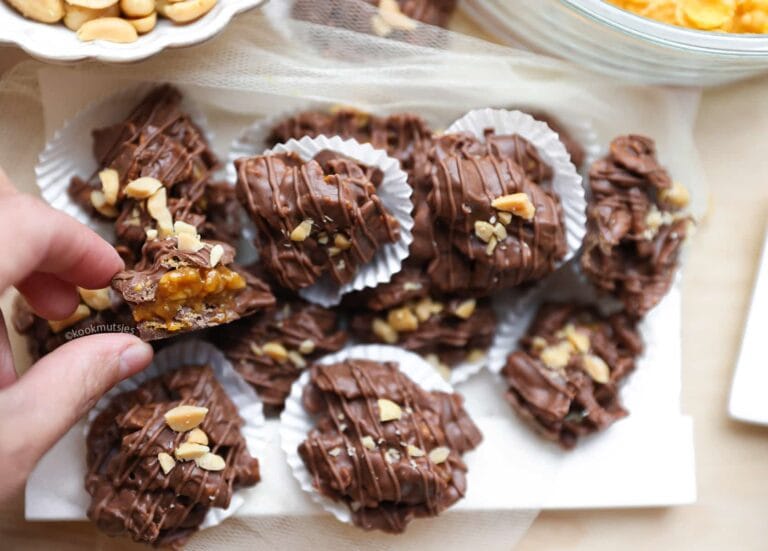 Crispy Peanut Caramel Cookies