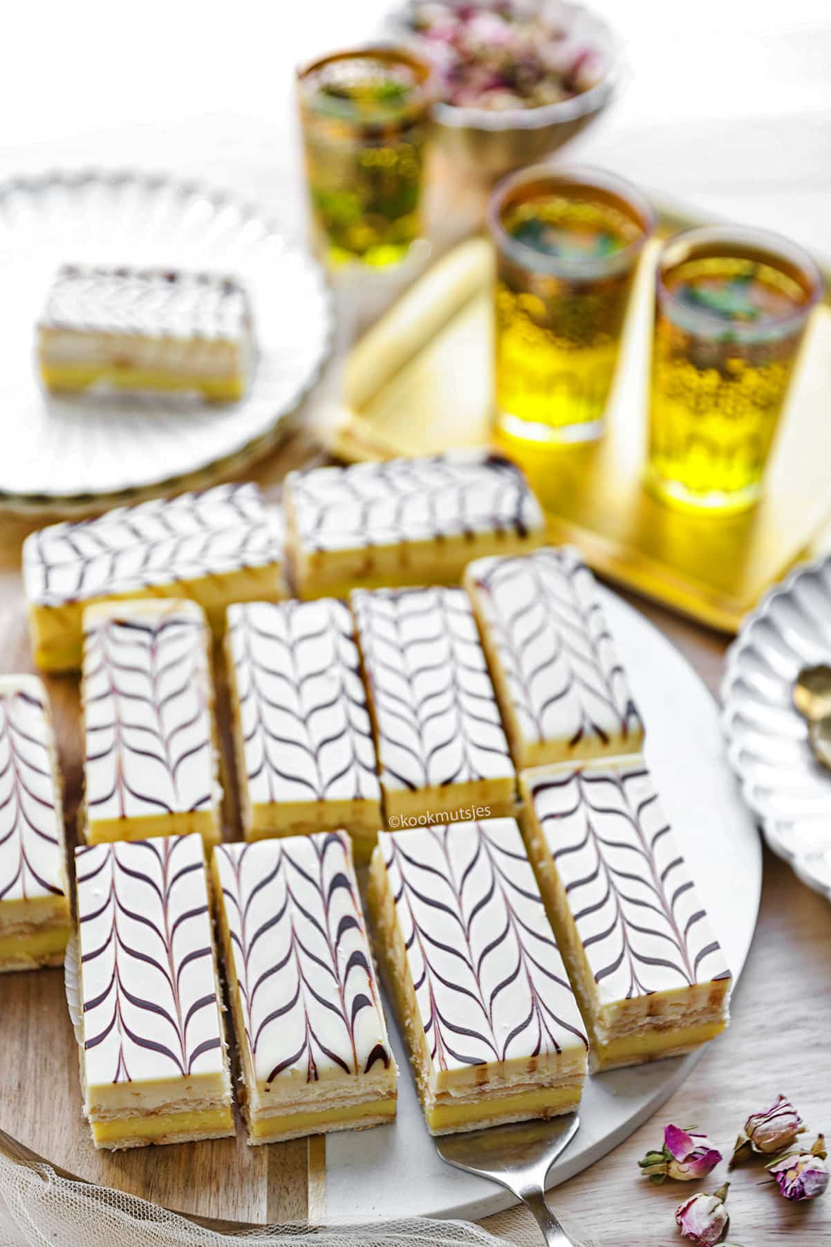 Gele room gebakjes eindresultaat Kookmutsjes copyright