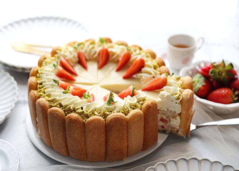 Charlotte Taart met Aardbeien (No Bake)