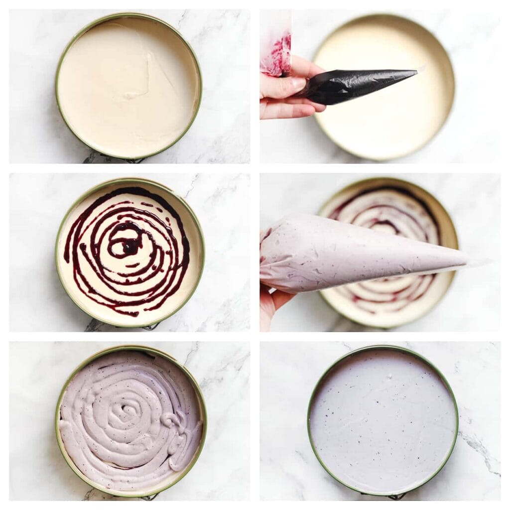 Verdeel de resterende helft van het cheesecakebeslag (ongeveer 700 gram) gelijkmatig over het koekjesdeeg. Spuit er vervolgens een laagje van het bosbessenmengsel overheen en bedek dit met het bosbessen-cheesecakebeslag. Verspreid deze gelijkmatig.