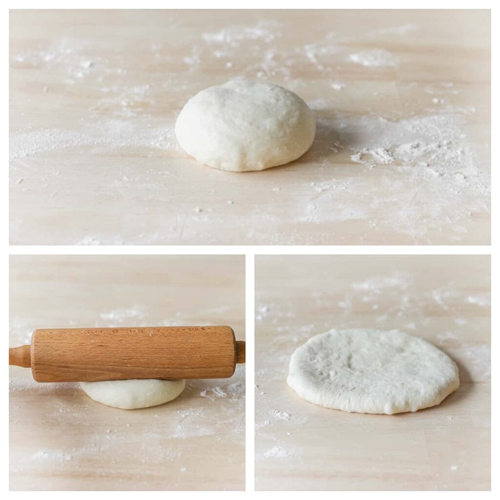 Neem een bol deeg en rol deze plat met een deegroller tot een diameter van ongeveer 15 cm.