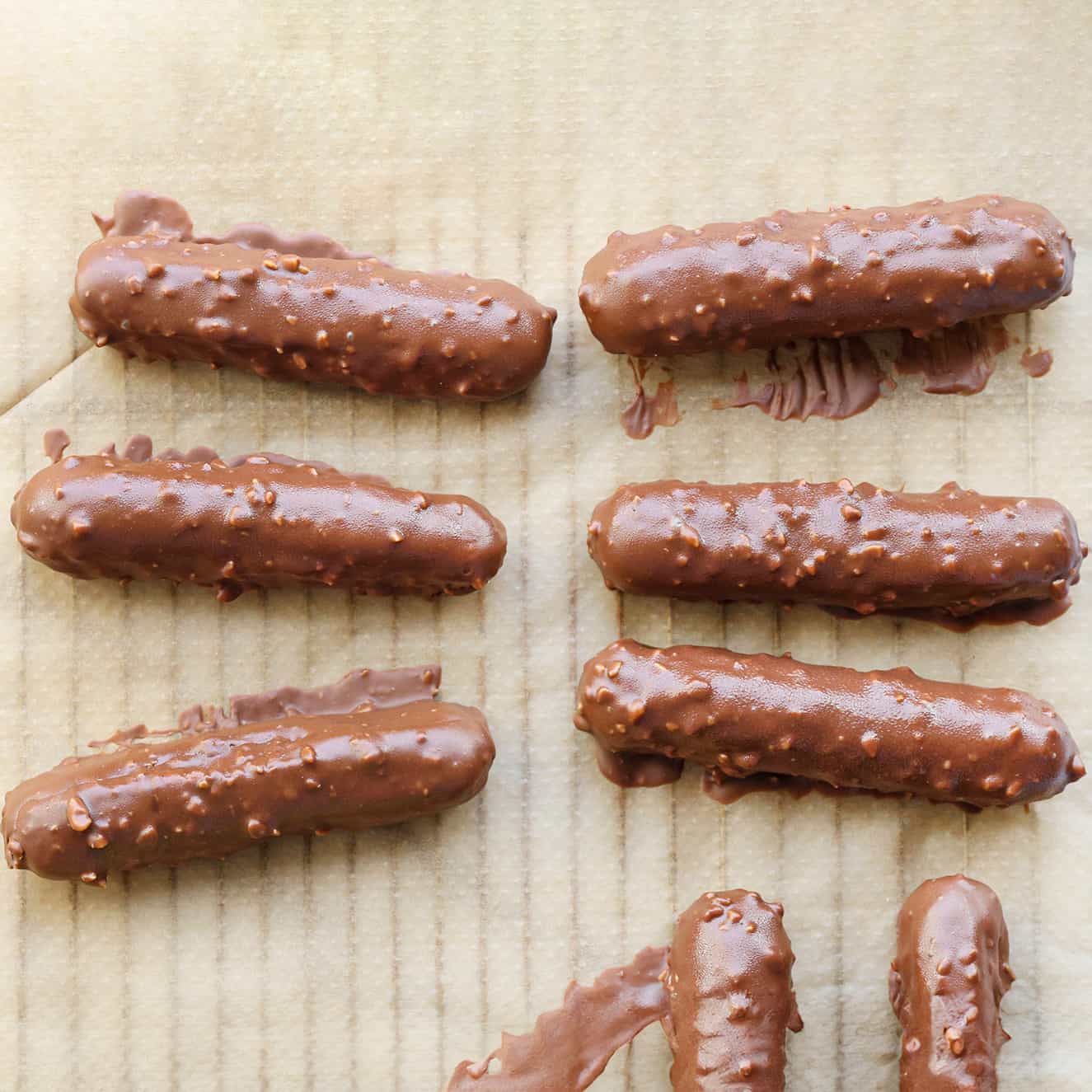 Chocolade van de cheesekes stevig laten worden