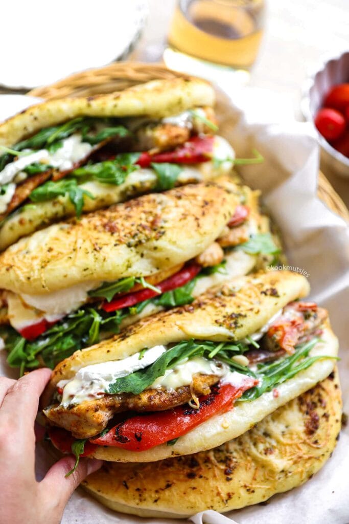 Kip pesto broodjes eindresultaat Kookmutsjes