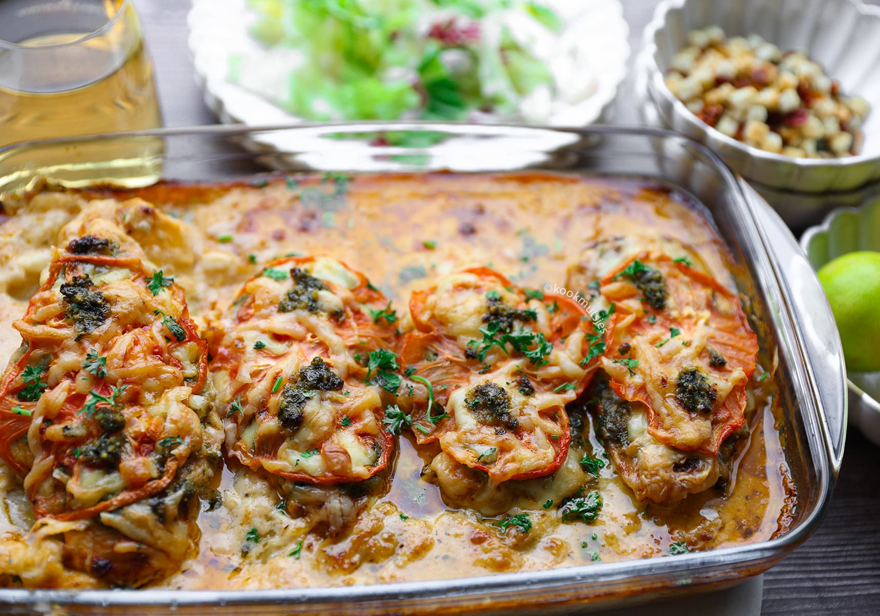 Aardappelplakjes in saus met kip pesto Kookmutsjes