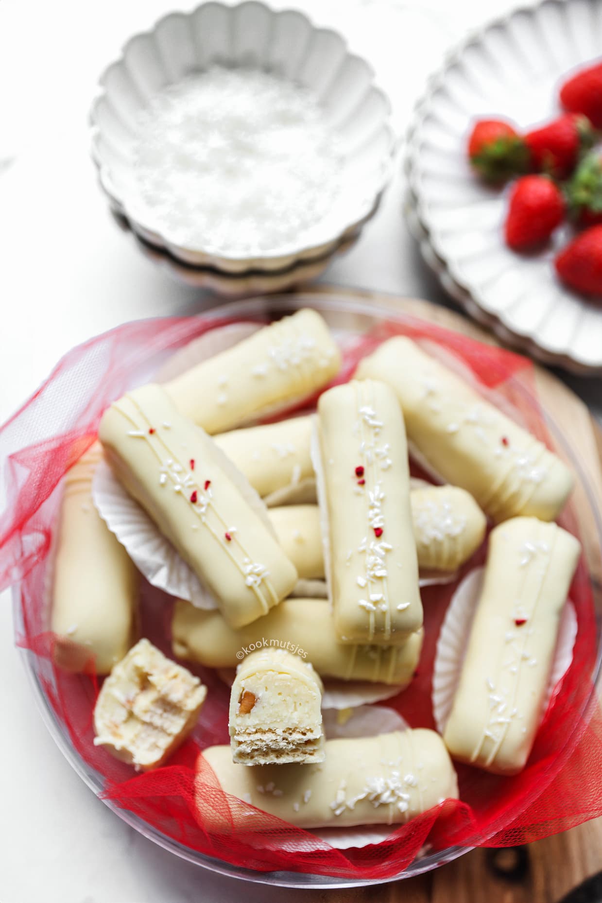 Kokos bars met zachte vulling eindresultaat van Kookmutsjes