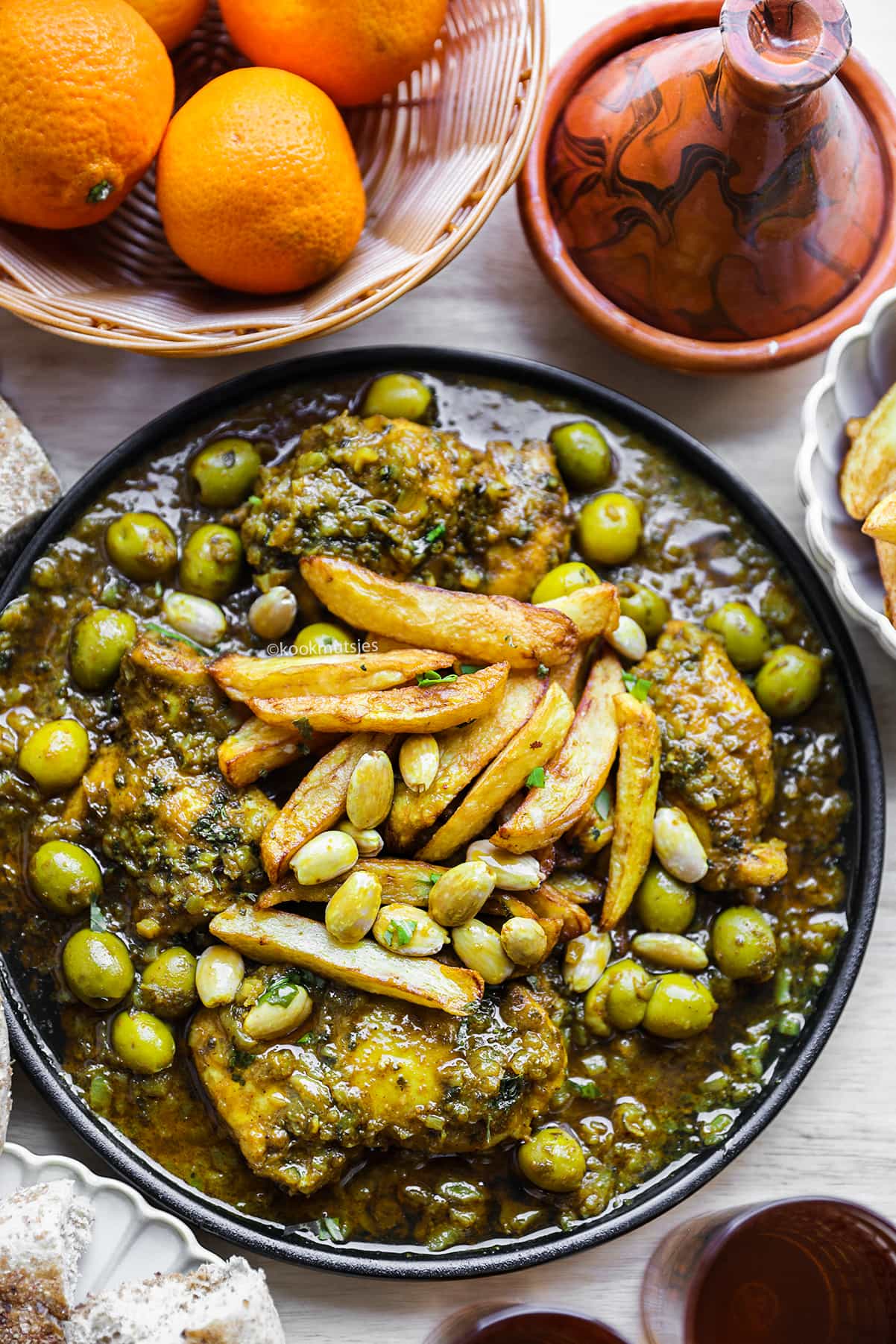 Marokkaanse Kippendijen in Saus met Olijven eindresultaat Kookmutsjes