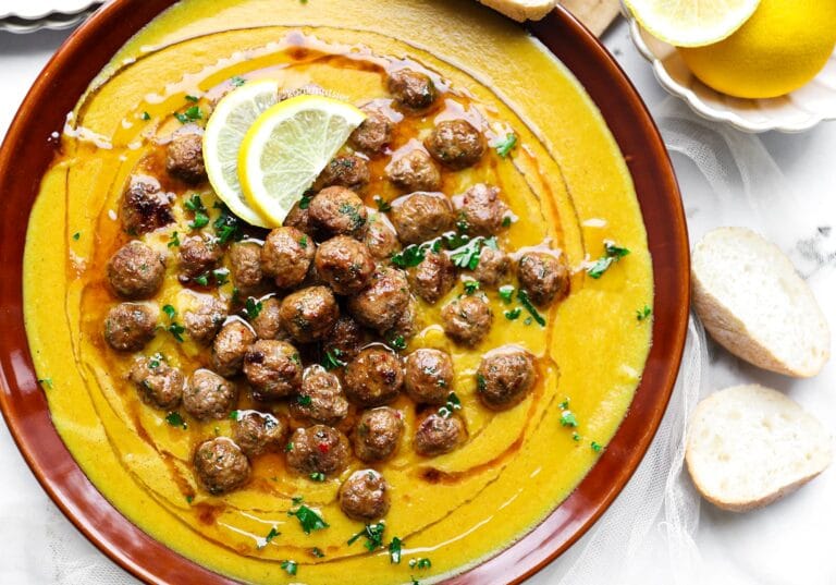 Red Lentils With Meatballs