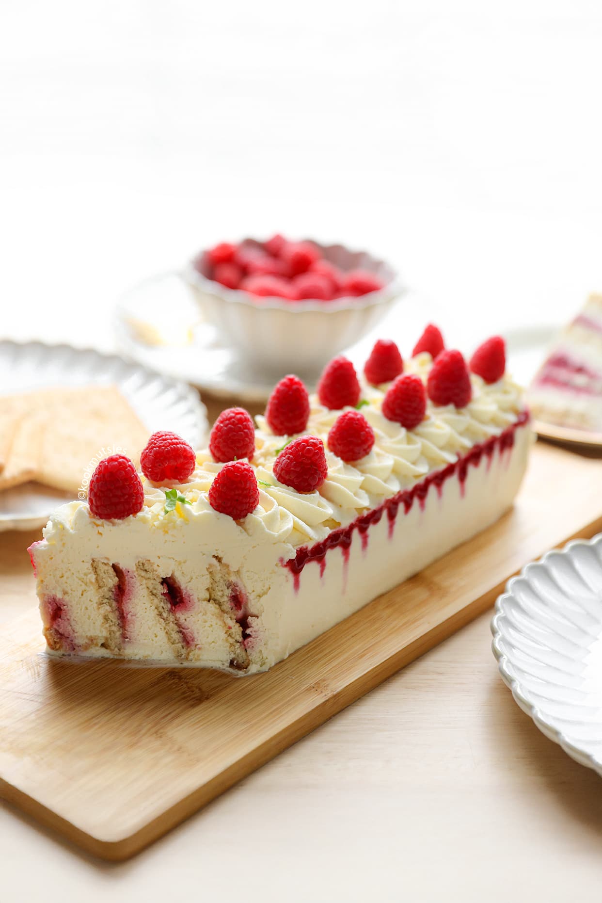 Frambozen Cookie Dessert (No Bake) eindresultaat Kookmutsjes copyright