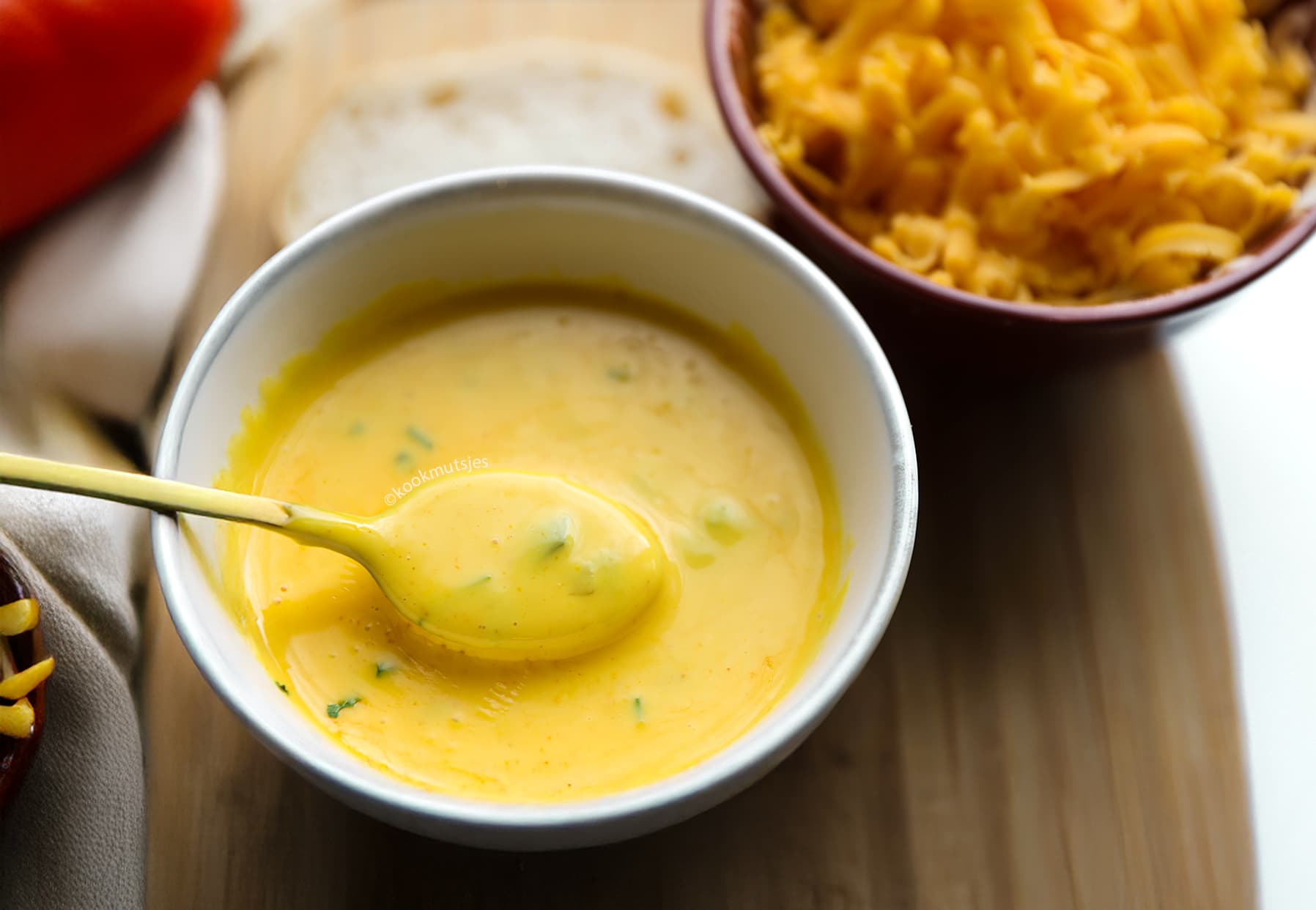 Cheddarsaus zelf maken Kookmutsjes