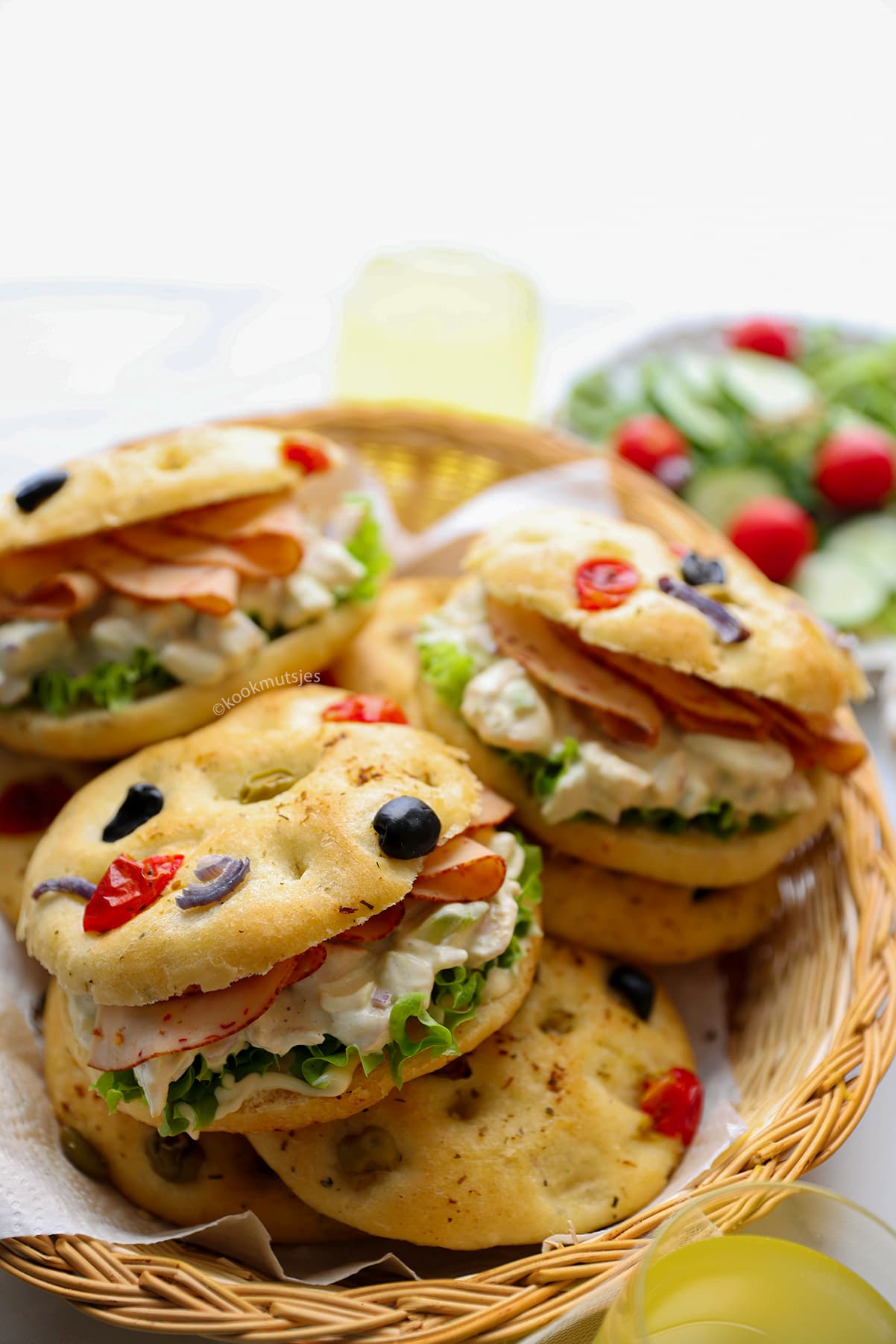 Focacciabroodjes gevuld met kip eindresultaat Kookmutsjes