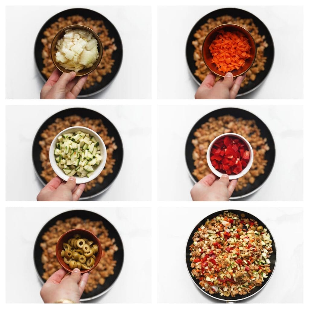 Voeg de fijngesnipperde ui, fijngehakte wortel, courgette, paprika en in plakjes gesneden olijven toe. Bak 5 minuten.