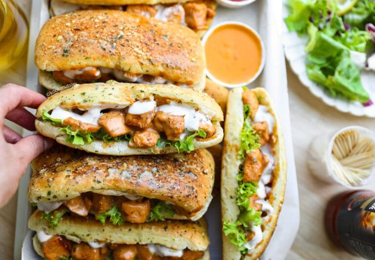 Knoflookbroodjes met Kip